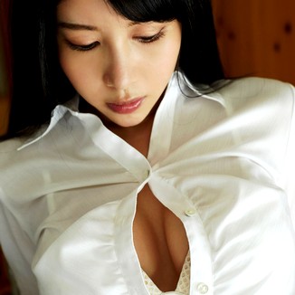 Hana Aoi